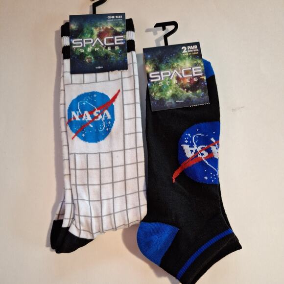 NASA 3 Pair Socks NWT One Size Men Women’s Crew Ankle NWT Nerdy - Picture 1 of 2